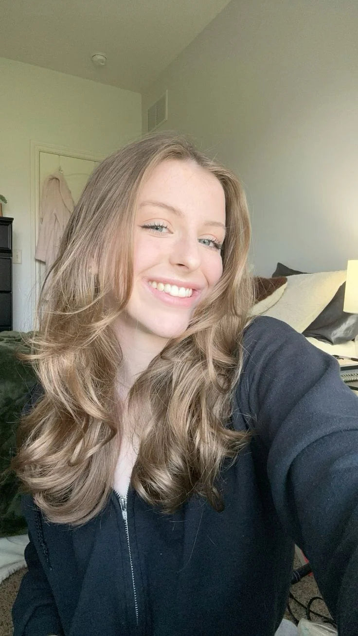 Ava B. customer review photo